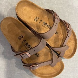 NWT Birkenstock Mayari - Brown, size 37